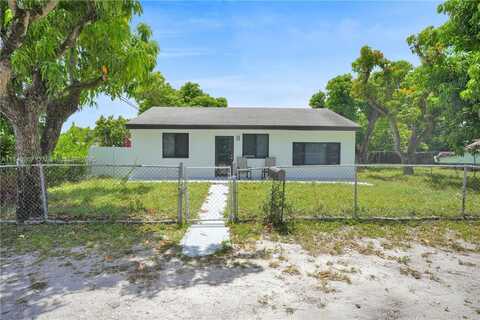 10424 NW 33rd Ave, Miami, FL 33147