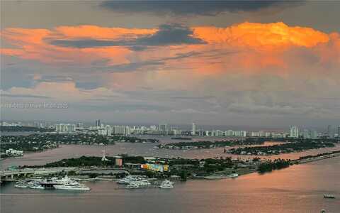 900 Biscayne Blvd, Miami, FL 33132