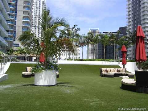 1111 SW 1st Ave, Miami, FL 33130
