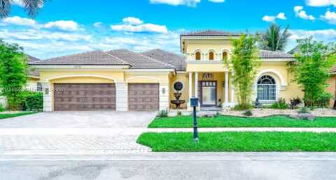 1475 SW 157th Ave, Pembroke Pines, FL 33027