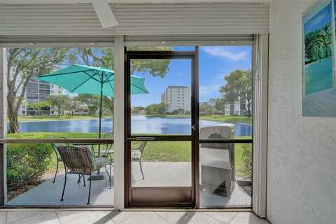 2226 N Cypress Bend Dr, Pompano Beach, FL 33069