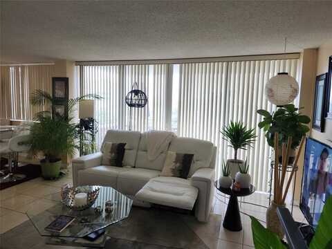 4222 Inverrary Blvd, Lauderhill, FL 33319