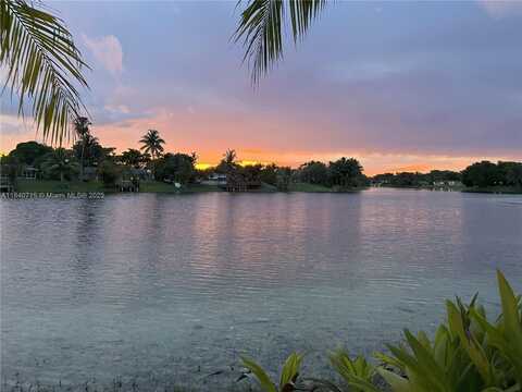 7700 SW 137th Ct, Miami, FL 33183