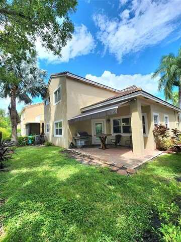 956 NW 126th Ter, Coral Springs, FL 33071