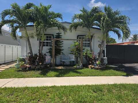 21540 NW 4th Pl, Pembroke Pines, FL 33029