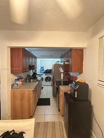 1100 NE 1st Ct, Hallandale Beach, FL 33009