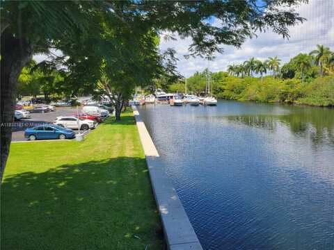 3401 N Country Club Dr, Aventura, FL 33180