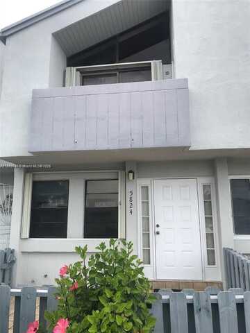 5824 W 18th Ave, Hialeah, FL 33012