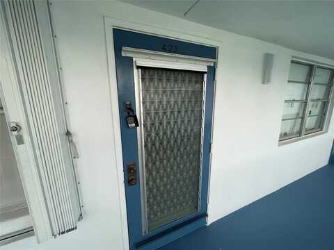 423 Durham N, Deerfield Beach, FL 33442