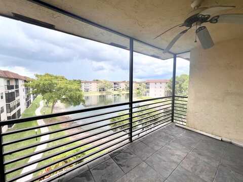 4930 E Sabal Palm Blvd, Tamarac, FL 33319
