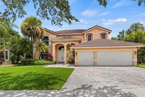3920 Nighthawk Dr, Weston, FL 33331