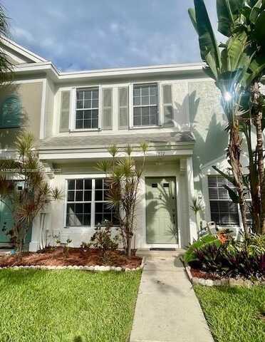 7872 Sanibel Dr, Tamarac, FL 33321