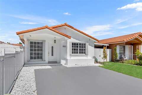 8811 NW 112th Ter, Hialeah Gardens, FL 33018