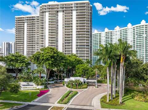 20281 E Country Club Dr, Aventura, FL 33180