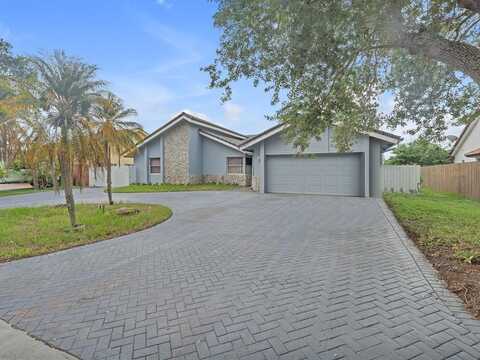11340 SW 1st St, Coral Springs, FL 33071