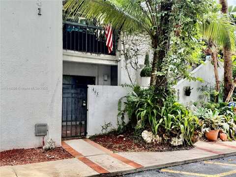 8331 SW 157th Ave, Miami, FL 33193