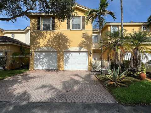 5444 NW 112th Pl, Doral, FL 33178