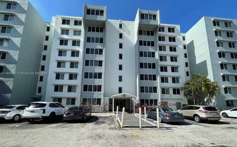 9001 SW 77th Ave, Miami, FL 33156