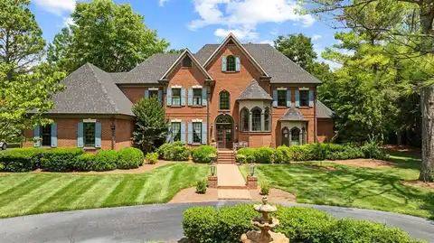 821 Covington Grove Boulevard, Bowling Green, KY 42104