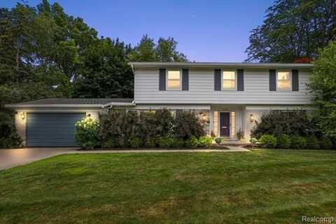 32010 Inglewood Street, Franklin, MI 48025