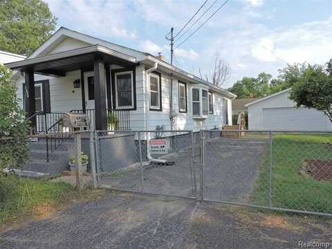 1324 Allen Street, Burton, MI 48529