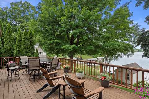 W354n5000 Road T -, Oconomowoc, WI 53066