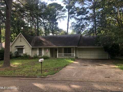 1534 Tracewood Drive, Jackson, MS 39211