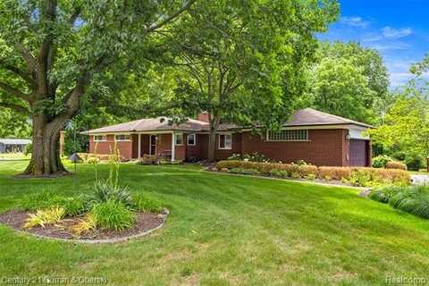 35209 Dewberry Street, Farmington Hills, MI 48331