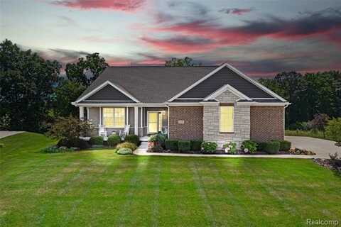 2488 Walnut View Drive, Howell, MI 48855