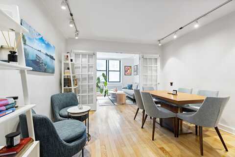 165 Christopher Street, New York, NY 10014