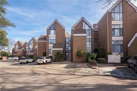 696 Mowbray Arch, Norfolk, VA 23507
