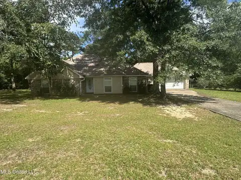 35 Cedar Wood Drive, Perkinston, MS 39573