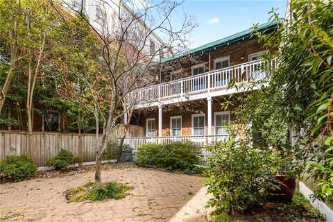 425 W York Street, Norfolk, VA 23510