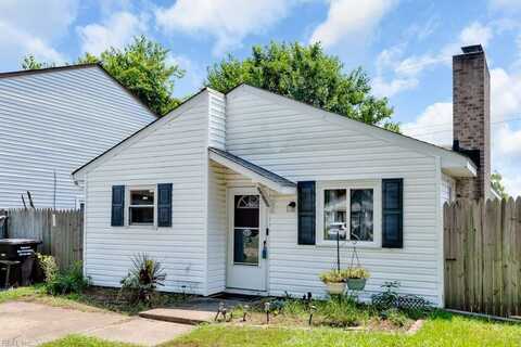 3825 Sugar Creek Circle, Portsmouth, VA 23703