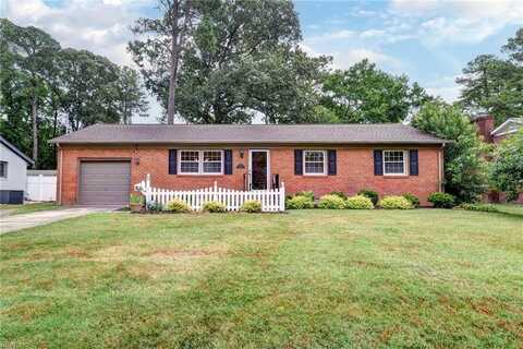18 Huguenot Road, Newport News, VA 23606