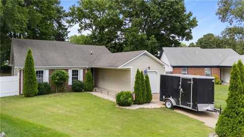 609 Maxwood Court, Virginia Beach, VA 23462