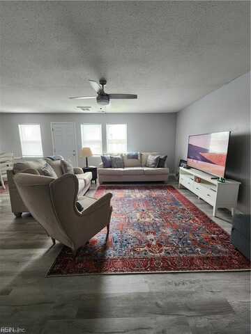 1401 Wendfield Drive, Virginia Beach, VA 23453