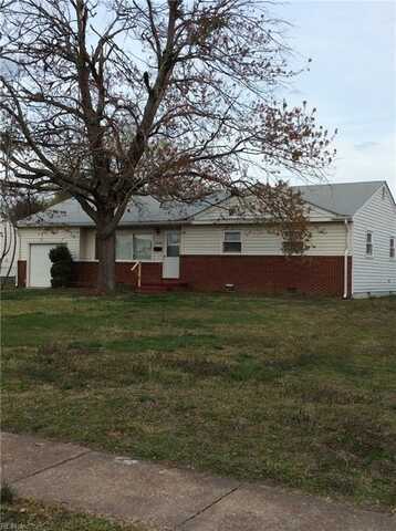 8236 Meadow Creek Road, Norfolk, VA 23518