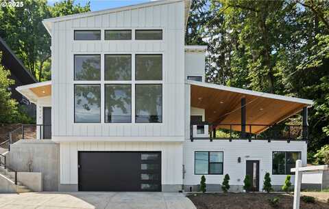 9316 NW HARDY, Portland, OR 97231