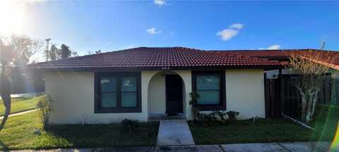 563 HUNTER CIRCLE, KISSIMMEE, FL 34758
