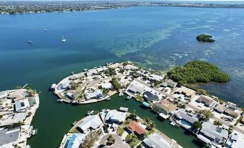 10005 KINGFISHER ROAD E, BRADENTON, FL 34209