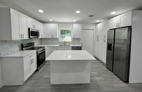 2801 Ave Q, Fort Pierce, FL 34947