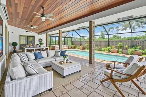 4256 Gleneagles Drive, Boynton Beach, FL 33436
