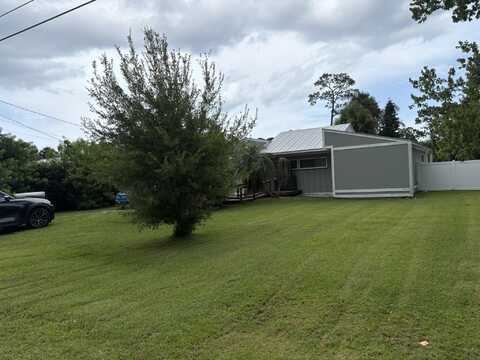6006 Balsam Drive, Fort Pierce, FL 34982