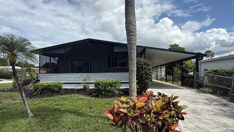7056 SE Amendment Street, Hobe Sound, FL 33455