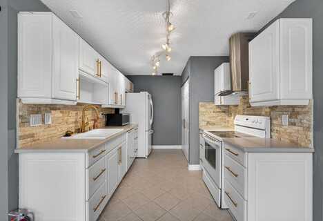 3426 Theo Way, West Palm Beach, FL 33417