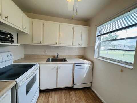 148 Coventry G, West Palm Beach, FL 33417