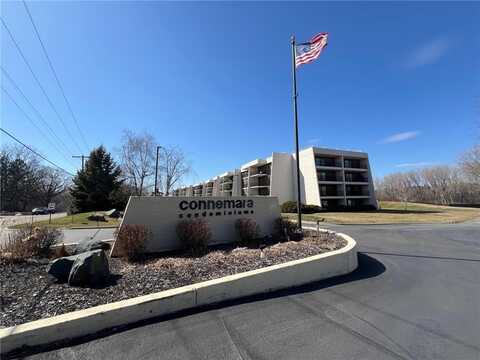 2485 Londin Lane E, Maplewood, MN 55119