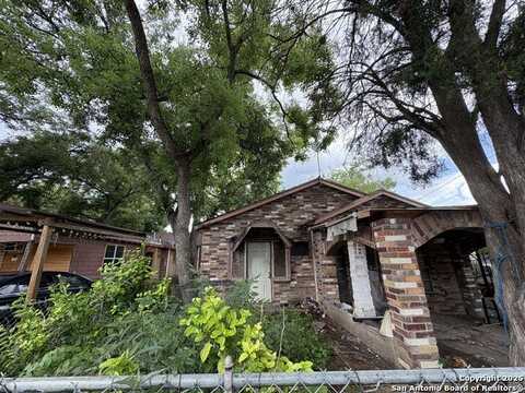 1225 Saltillo, San Antonio, TX 78207