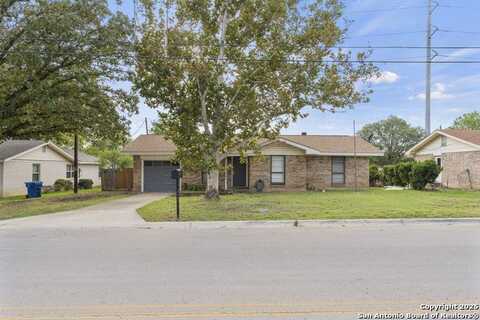 1911 Singing Wind, Kerrville, TX 78028